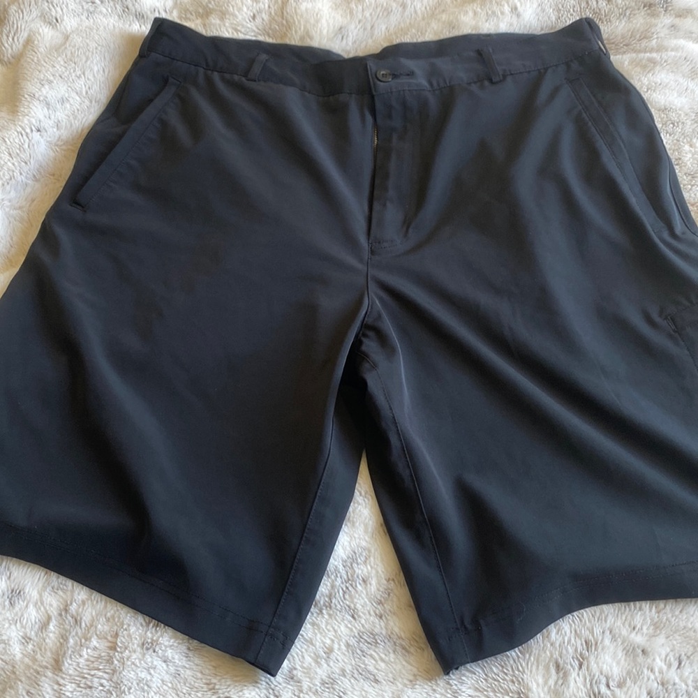 Mens Nike Golf Shorts Size 36